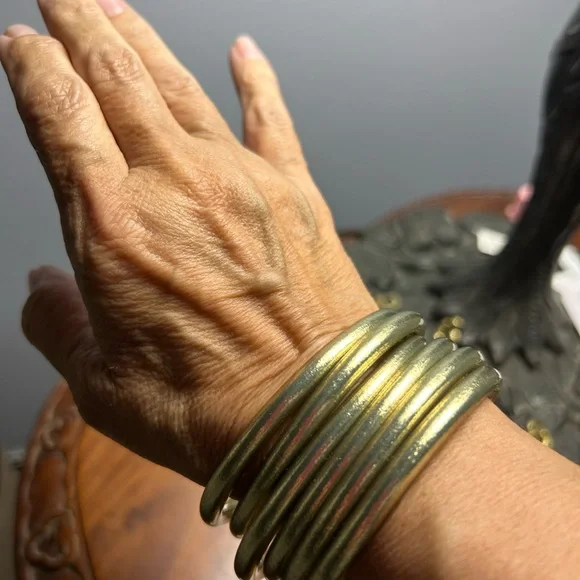 Buddha Girl - Picture 3 of 4